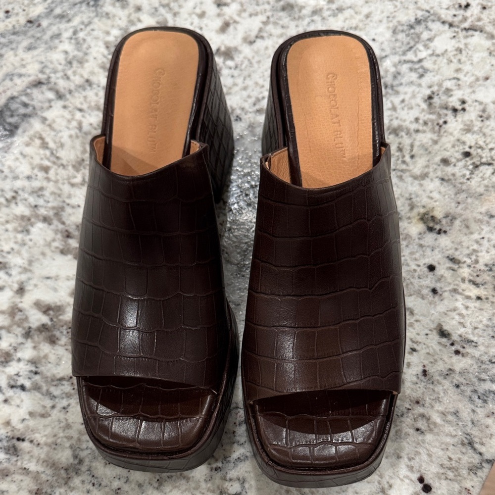 Chocolat Blu brown wedge. Size 9